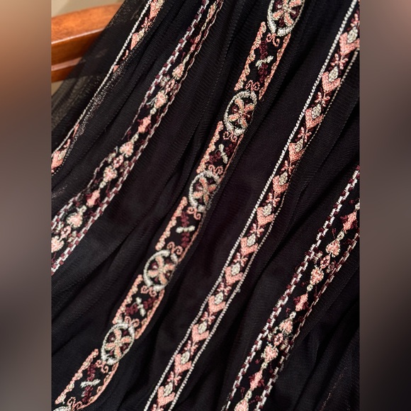 Soft Surroundings Embroidered Maxi Skirt Size Medium New Without Tags - Picture 8 of 9